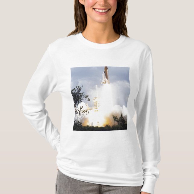 Space Shuttle Atlantis lifts off 4 T-Shirt (Front)