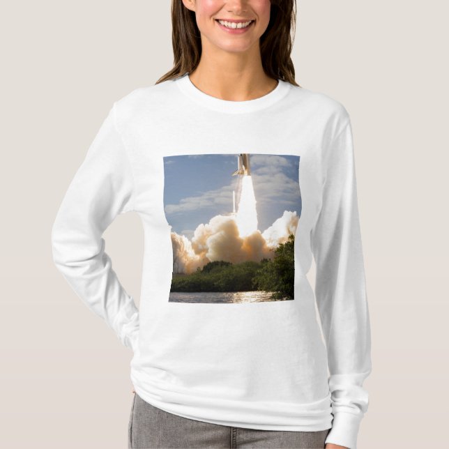 Space Shuttle Atlantis lifts off 8 T-Shirt (Front)