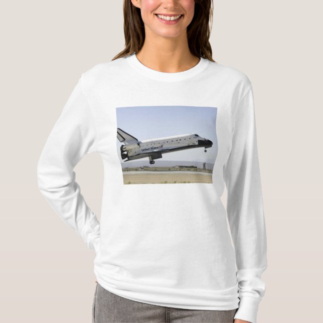 Space Shuttle Atlantis prepares for landing 2 T-Shirt (Front)