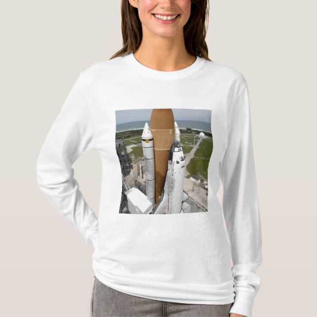 Space shuttle Atlantis T-Shirt (Front)