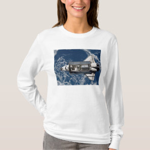 Space Shuttle Discovery 16 T-Shirt