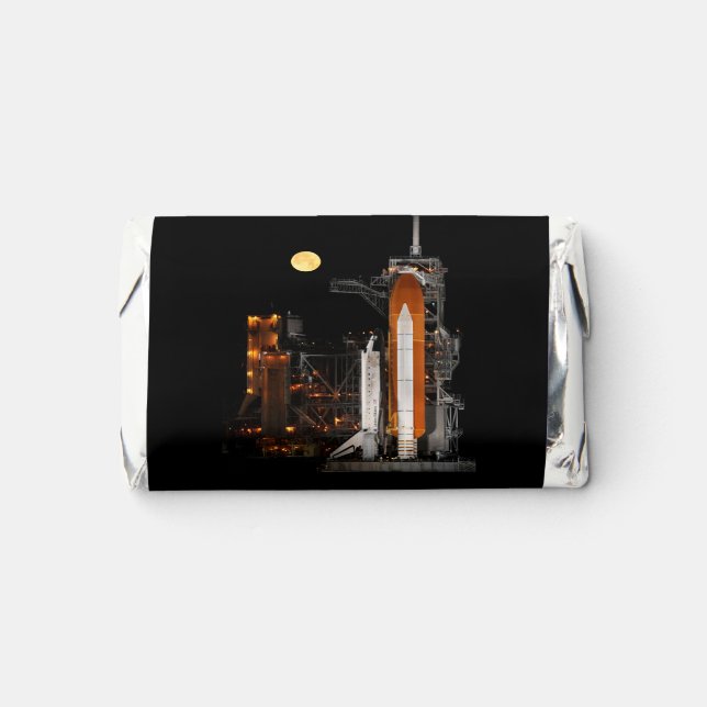 Space Shuttle Discovery and Moon Hershey's Miniatures (Front)