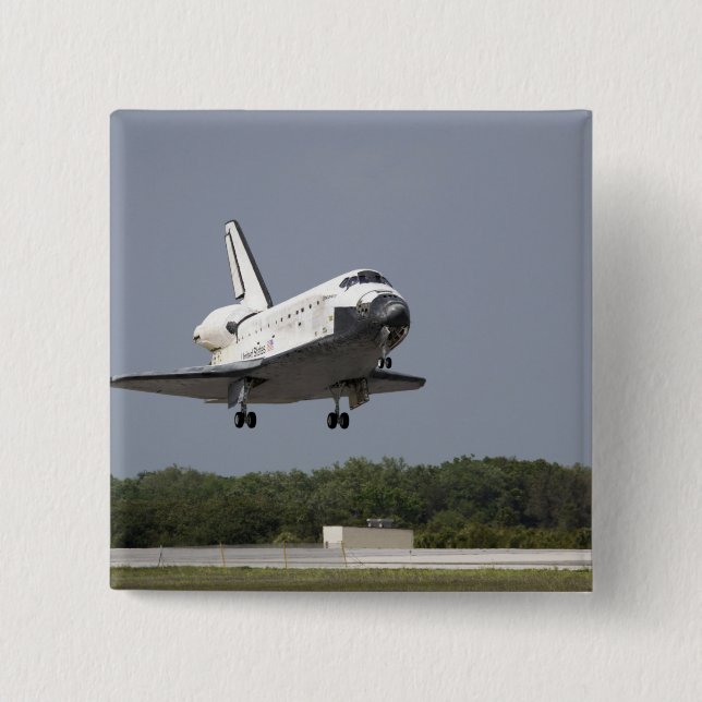 Space Shuttle Discovery approaches landing 2 Button (Front)