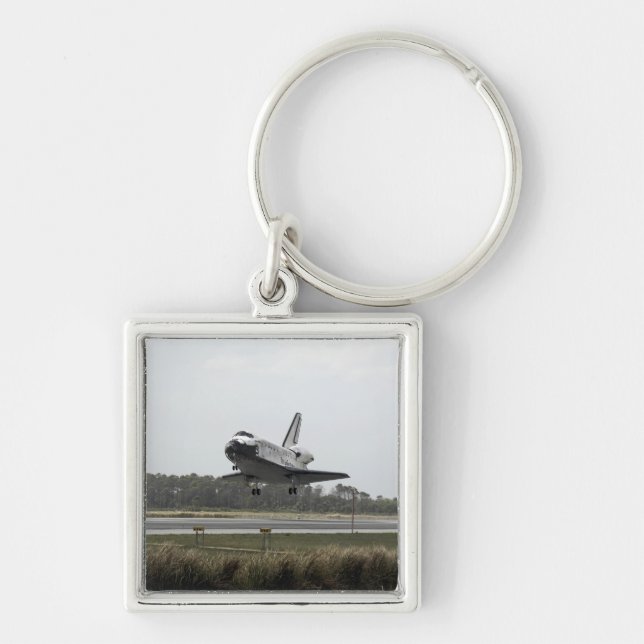 Space Shuttle Discovery approaches landing Keychain (Front)
