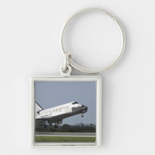 Space shuttle Discovery lands on Runway 33 2 Keychain
