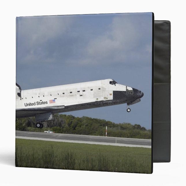 Space shuttle Discovery lands on Runway 33 3 Ring Binder (Front/Inside)