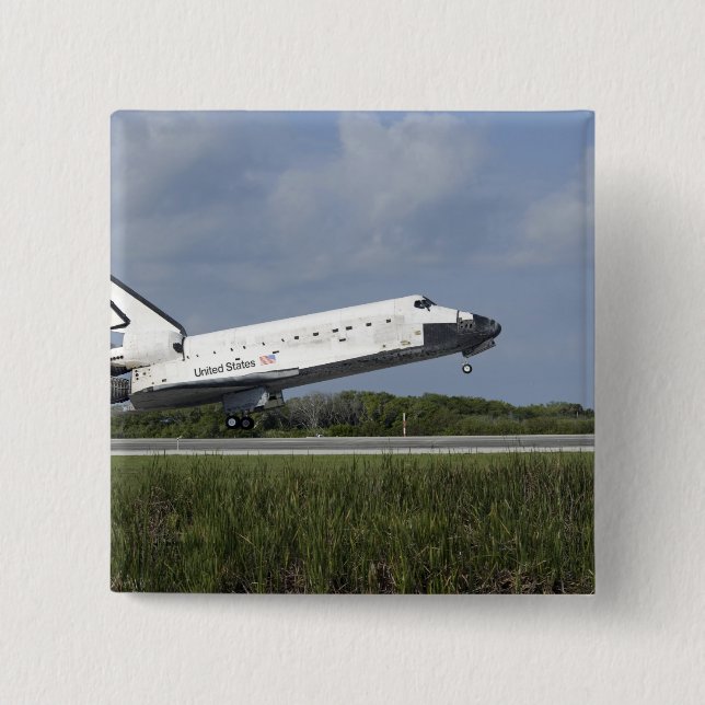 Space shuttle Discovery lands on Runway 33 Pinback Button (Front)