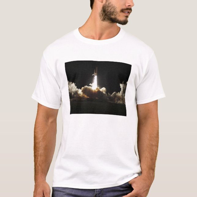 Space shuttle Discovery lifts off T-Shirt (Front)