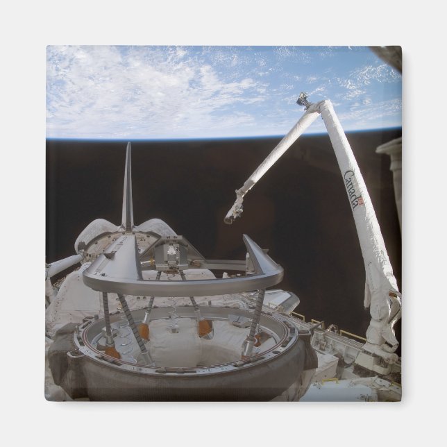 Space Shuttle Discovery's payload bay 2 Magnet (Front)