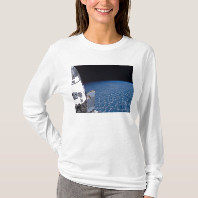 Space Shuttle Endeavour 24 T-Shirt (Front)