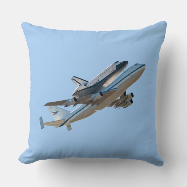Space Shuttle Endeavour final flight photo Throw Pillow (Front)