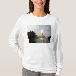 Space Shuttle Endeavour lifts off 4 T-Shirt