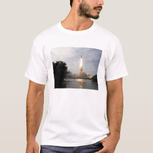 Space Shuttle Endeavour lifts off 4 T-Shirt