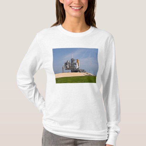 Space Shuttle Endeavour on the launch pad 4 T_Shirt