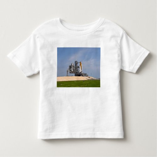 Space Shuttle Endeavour on the launch pad 4 Toddler T_shirt