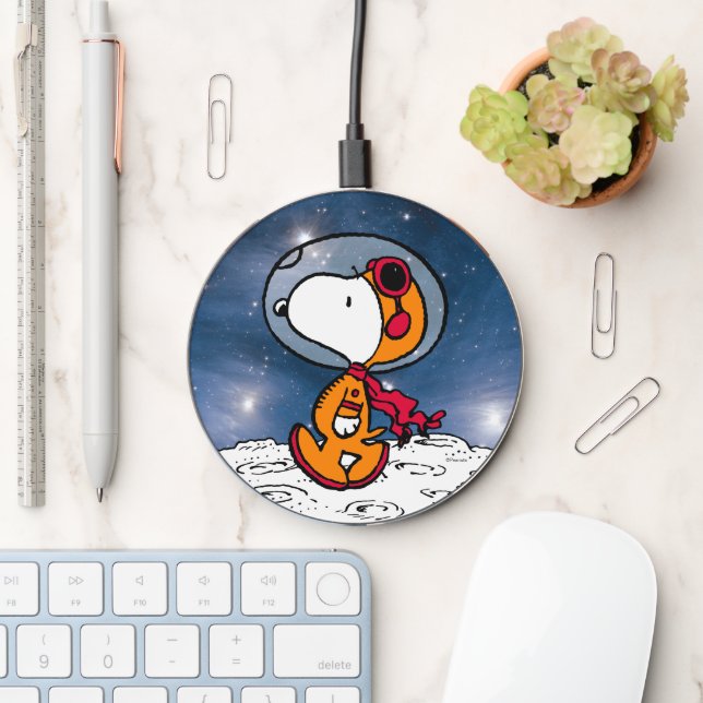 SPACE | Snoopy Astronaut Wireless Charger (Desk)