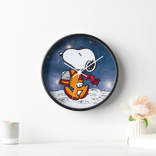SPACE Snoopy Clock