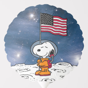 SPACE   Snoopy With Flag Astronaut Balloon