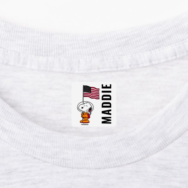SPACE | Snoopy With Flag Astronaut Kids' Labels (Affixed)