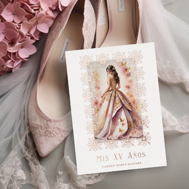 Spanish Glam Quinceañera Rose Gold Ornate Frame Foil Invitation (Spanish Glam Quinceañera Rose Gold Ornate Frame Metallic Foil Invitation Card. )
