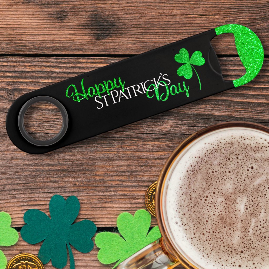Sparkly Green Shamrock Happy St Patrick’s Day