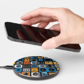 speaker wireless charger  (Hand)