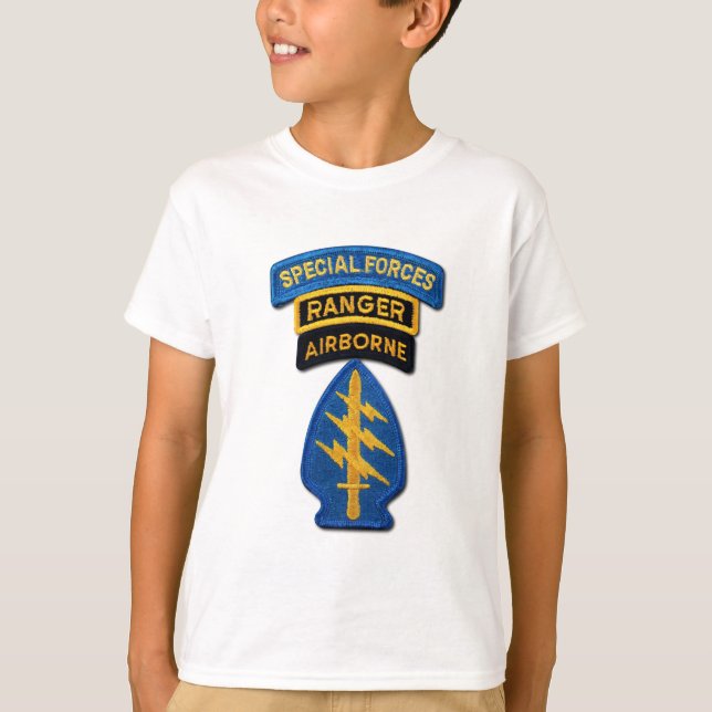 Special Forces Group Green Berets SF SOF SFG SOC T-Shirt (Front)