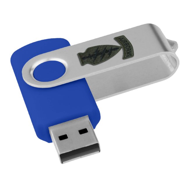 Special Forces Group Green Berets SFG SF LRRP Vets USB Flash Drive (Angled)