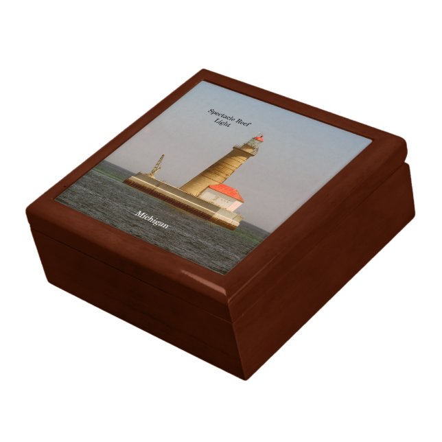 Spectacle Reef Lighthouse keepsake box (Side)