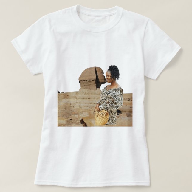 Sphinx mouth Kiss Funny Photo Humor Pyramids T-Shirt (Design Front)
