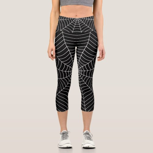 Spider web black white Halloween pattern Capri Leggings