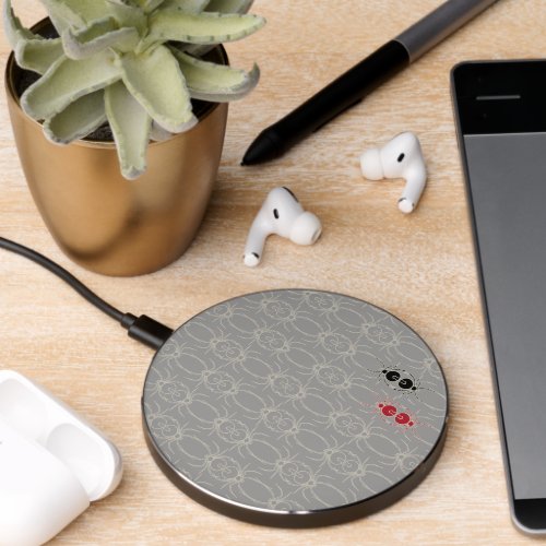 Spiders _ Ghost Grey and Bone White Wireless Charger