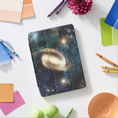 Spiral Galaxy Planet Nebula Hubble Telescope Photo iPad Air Cover