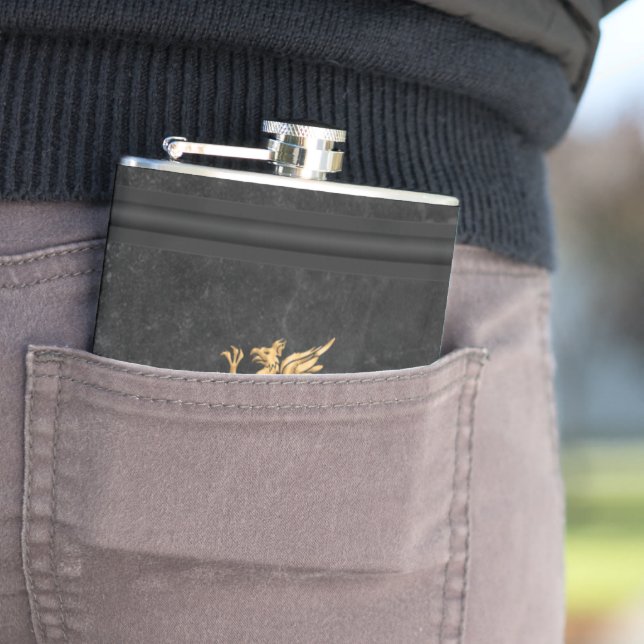 Spirits & Beverage Flasks - Black & Gold (In Situ)