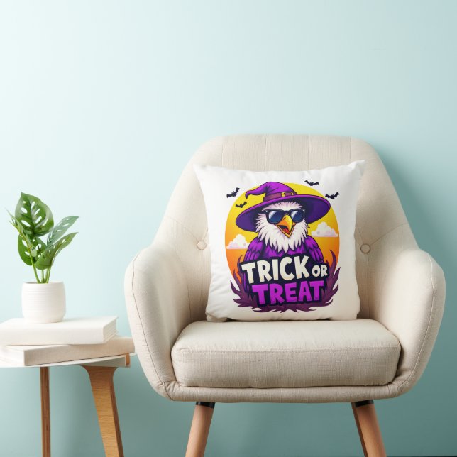 Spooktacular "TRICK OR TREAT" Halloween Design! Throw Pillow (Chair)