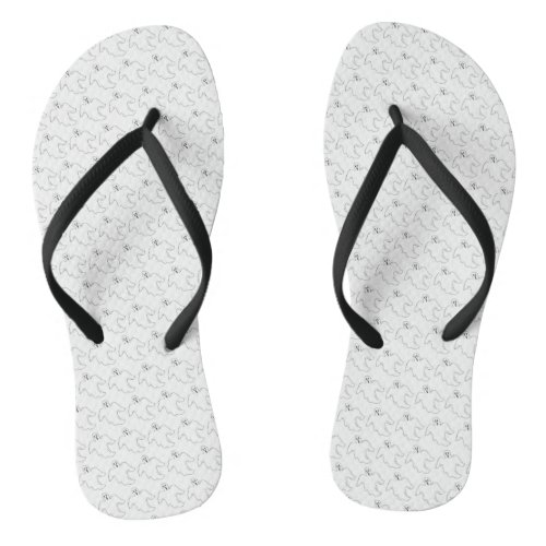 Spooky Ghost Happy Halloween Trick or Treat Design Flip Flops