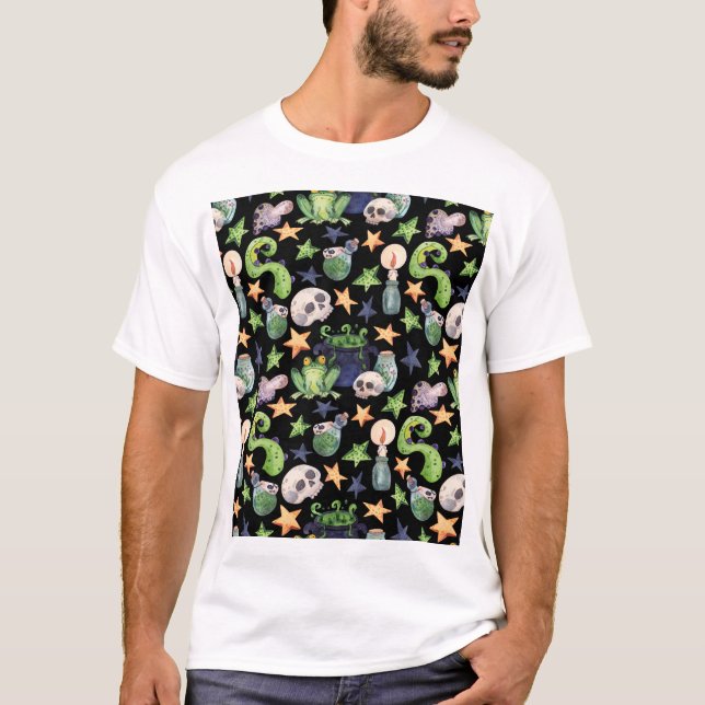 Spooky Halloween: Dark Hand-Drawn Pattern. T-Shirt (Front)