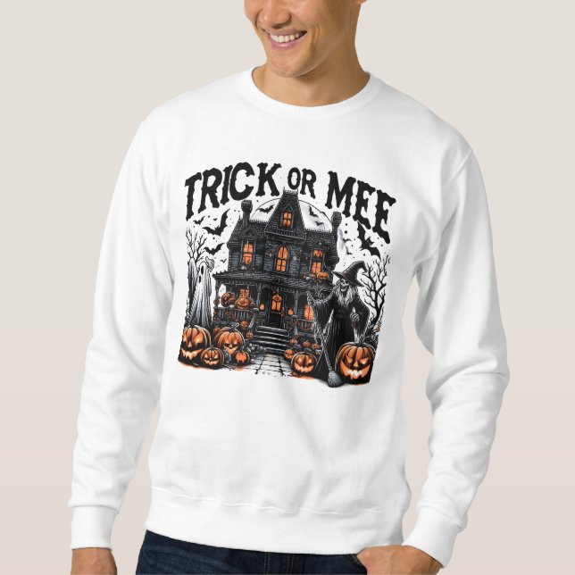 Spooky Halloween gathering with pumpkins Sweatshirt (Front)
