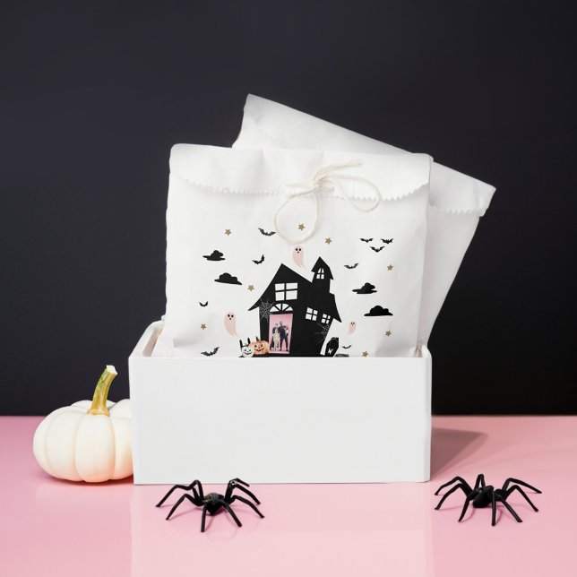 Spooky Haunted House Halloween Party Custom Photo Favor Bag (Spooky Haunted House Halloween Party Custom Photo Favor Bag)
