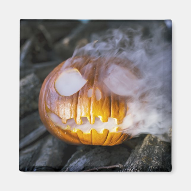 Spooky Jack-o-lantern Magnet (Front)