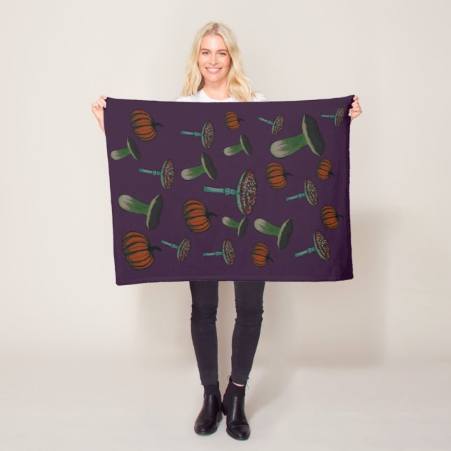 Spooky mushroom blanket (In Situ)
