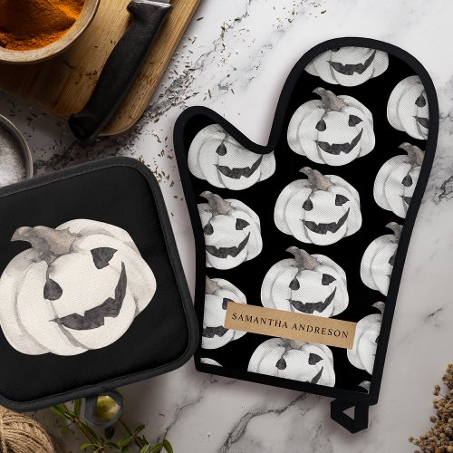 Spooky Pumpkin Pattern  Happy Halloween Oven Mitt  Pot Holder Set