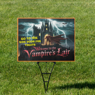 Spooky sign for trick-or-treaters
