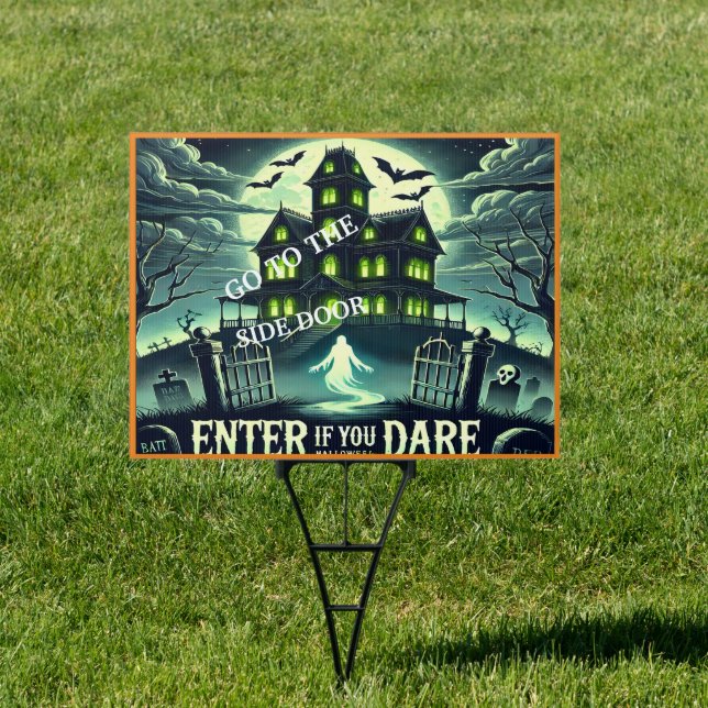 Spooky sign welcoming Halloween guests! (Insitu)