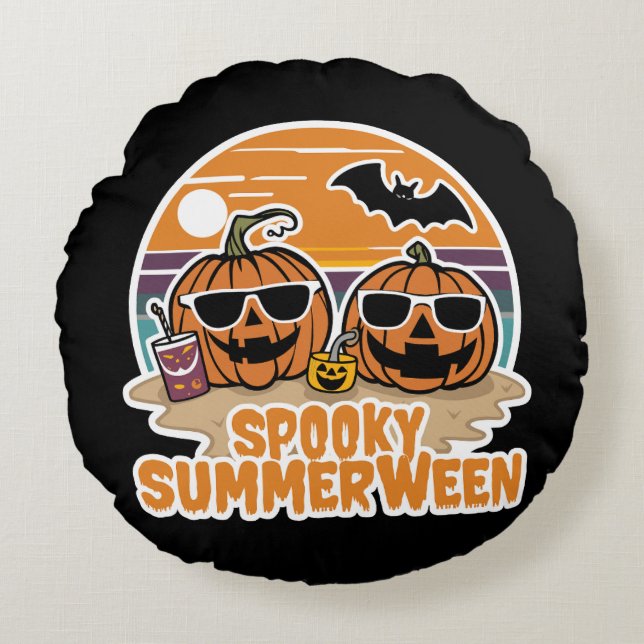 Spooky Summerween - pumpkins on the beach Round Pillow (Front)