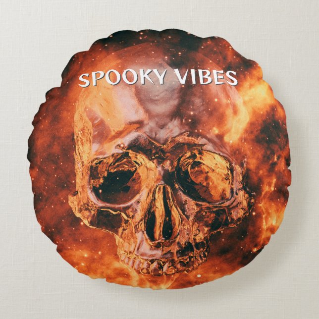 Spooky Vibes. Flaming skull in space Round Pillow (Front)