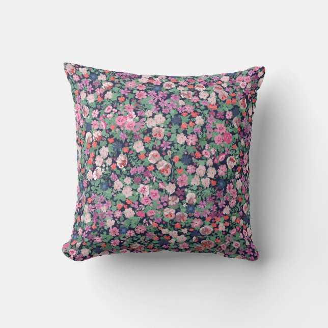 Spring flowers design. Seamless floral pattern. Pl Throw Pillow (Front)