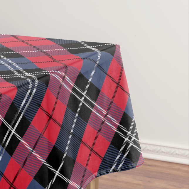 Square and color tablecloth (In Situ)