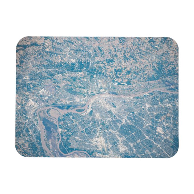 St. Louis, Missouri Along The Mississippi River. Magnet (Horizontal)