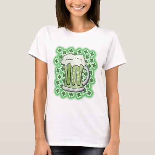 St Paddys Day Green Beer T-Shirt - St. Patrick's Day green beer raining shamrocks and lucky rainbow design for Saint Paddys Day